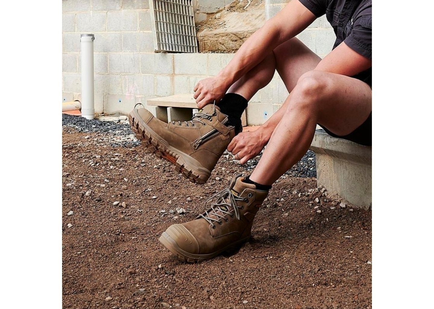 DeWALT Stone Apex Safety Work Boot - Image 7