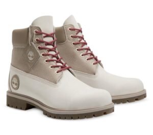 Timberland Men's Heritage 6-Inch Lace Up Waterproof Boot