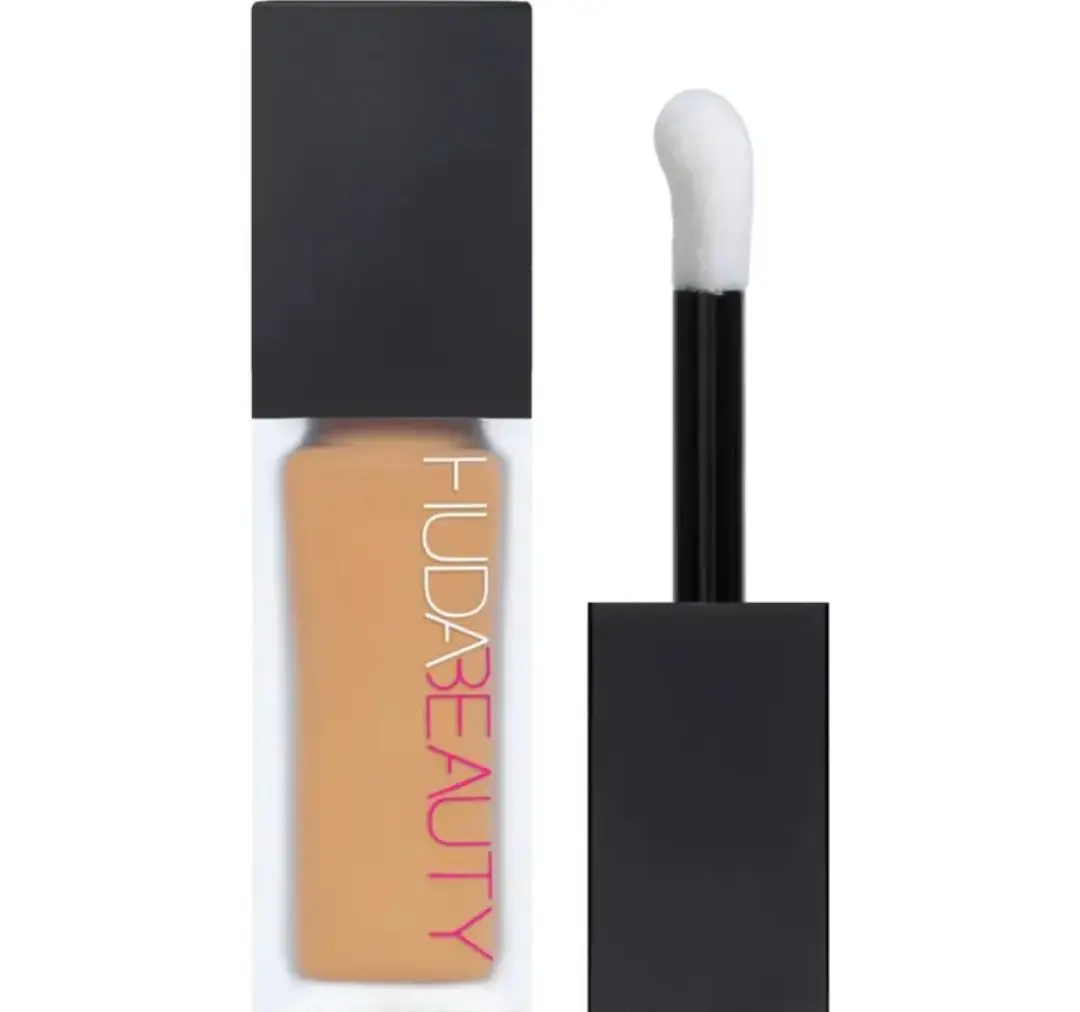Huda Beauty #Fauxfilter Luminous Matte Liquid Concealer