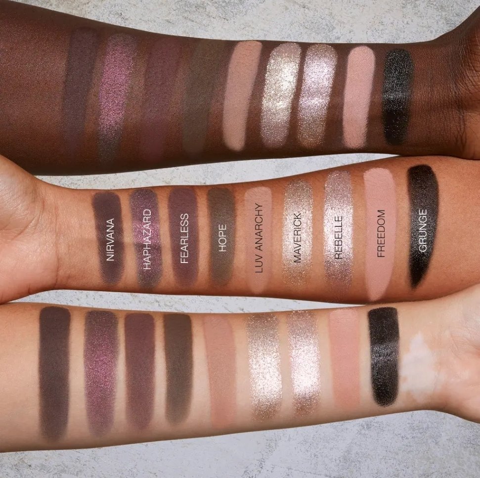 Huda Beauty Pretty Grunge 18W Eyeshadow Palette