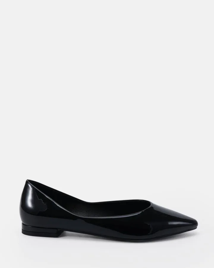 CLEVER  BLACK PATENT