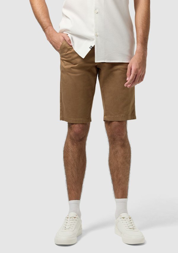 Darwin Chino Short