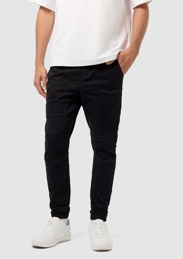 Colton Cuffed Pant