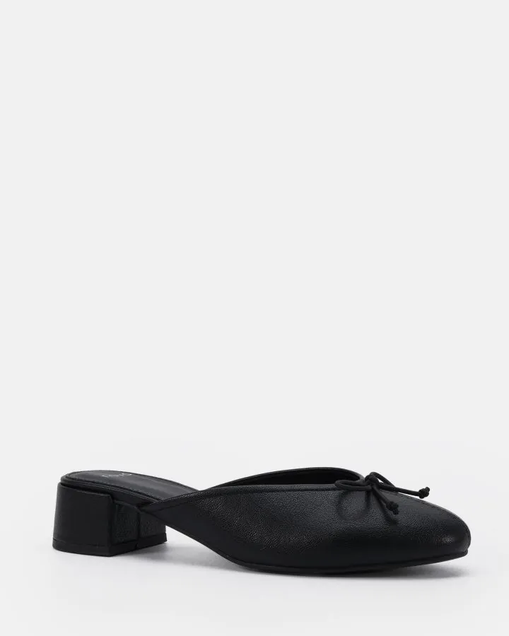 INITIAL BLACK