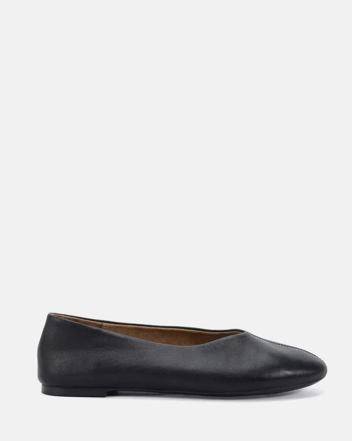 Novo PELLO BLACK SMOOTH LEATHER
